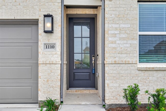 Building Photo - 1110 Sky Rocket Ln