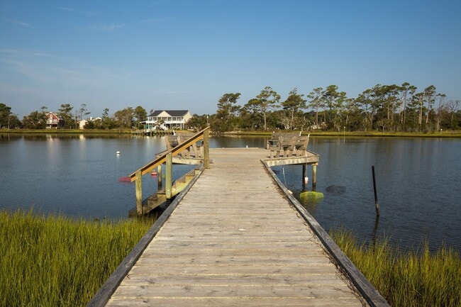 Building Photo - 202 Tidewater Dr