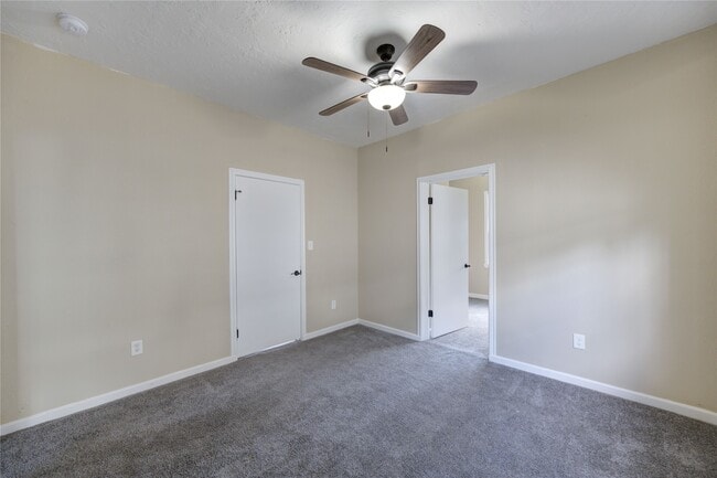 Building Photo - 306 Morris St