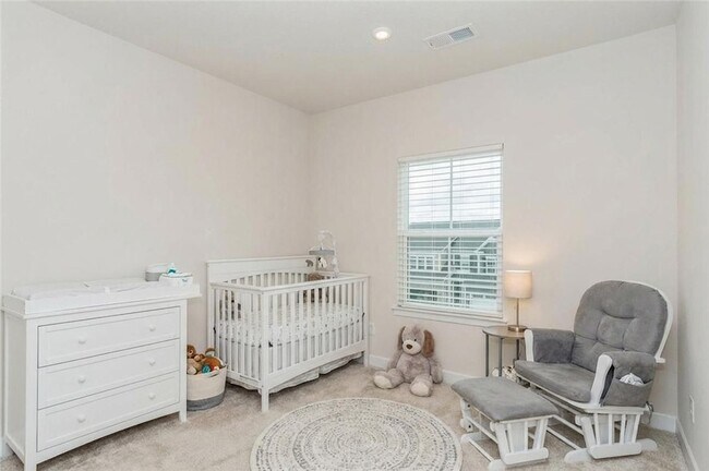 Building Photo - 4602 Spruce Rd