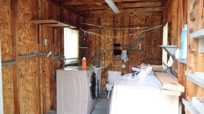 Building Photo - Single 2 bedrooms 2 baths house in San Diego CA.