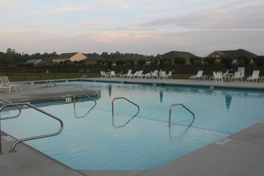 Pool - 4174 High Glen Dr