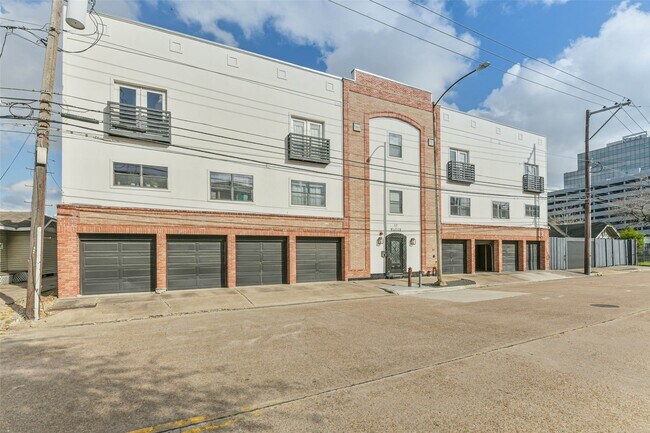 Building Photo - 17 Waugh Dr