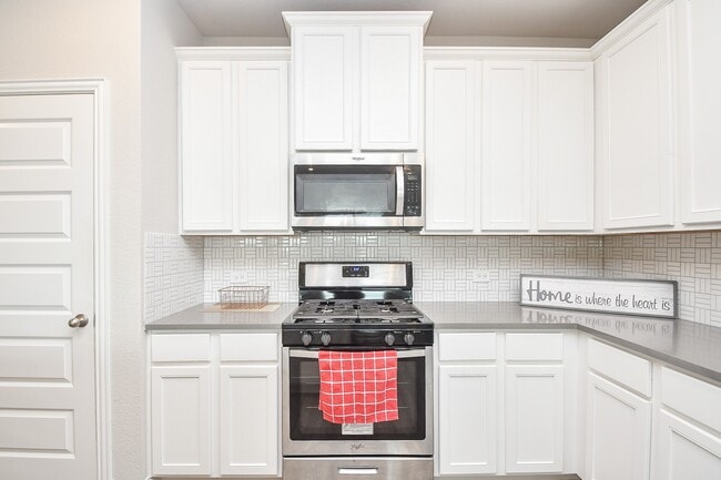 Building Photo - 4731 Bluestem Prairie Dr