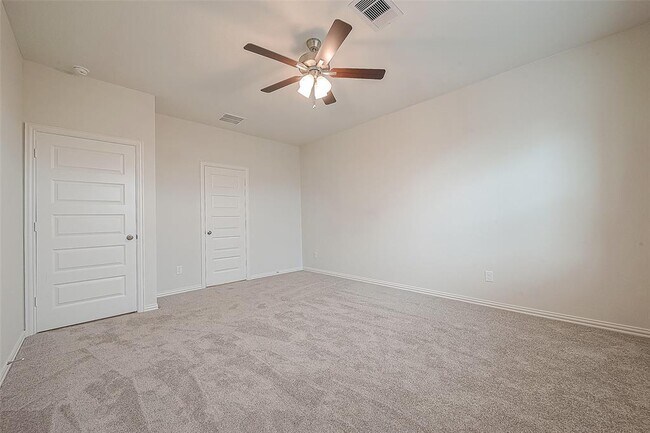 Building Photo - 27966 Western Crk Ct