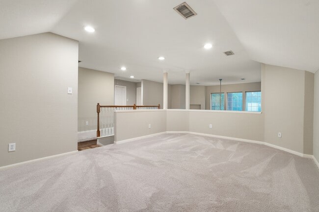 Building Photo - 151 E Greenhill Terrace Pl