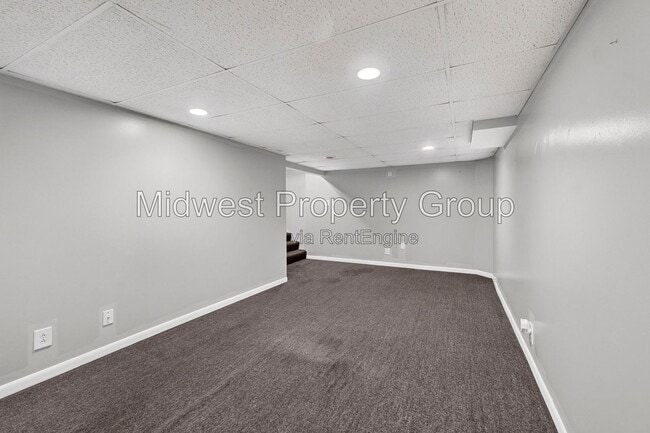 Building Photo - 1205 Acredale Dr