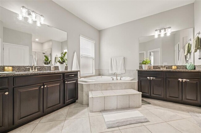 Building Photo - 3212 Calvano Dr