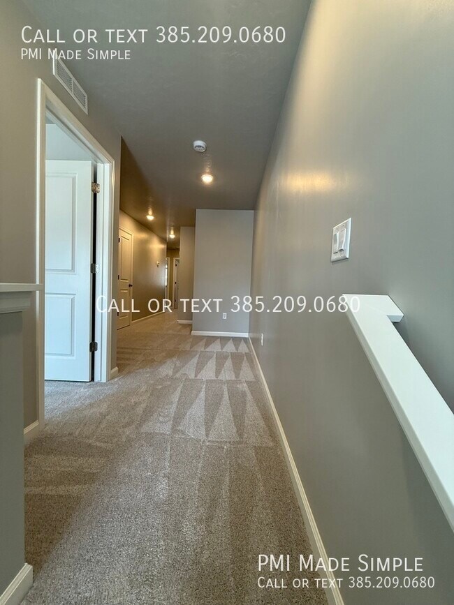 Building Photo - 348 N Colonnade Rd