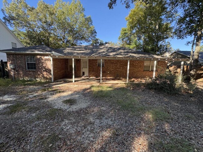 Building Photo - 1508 Beachview Dr