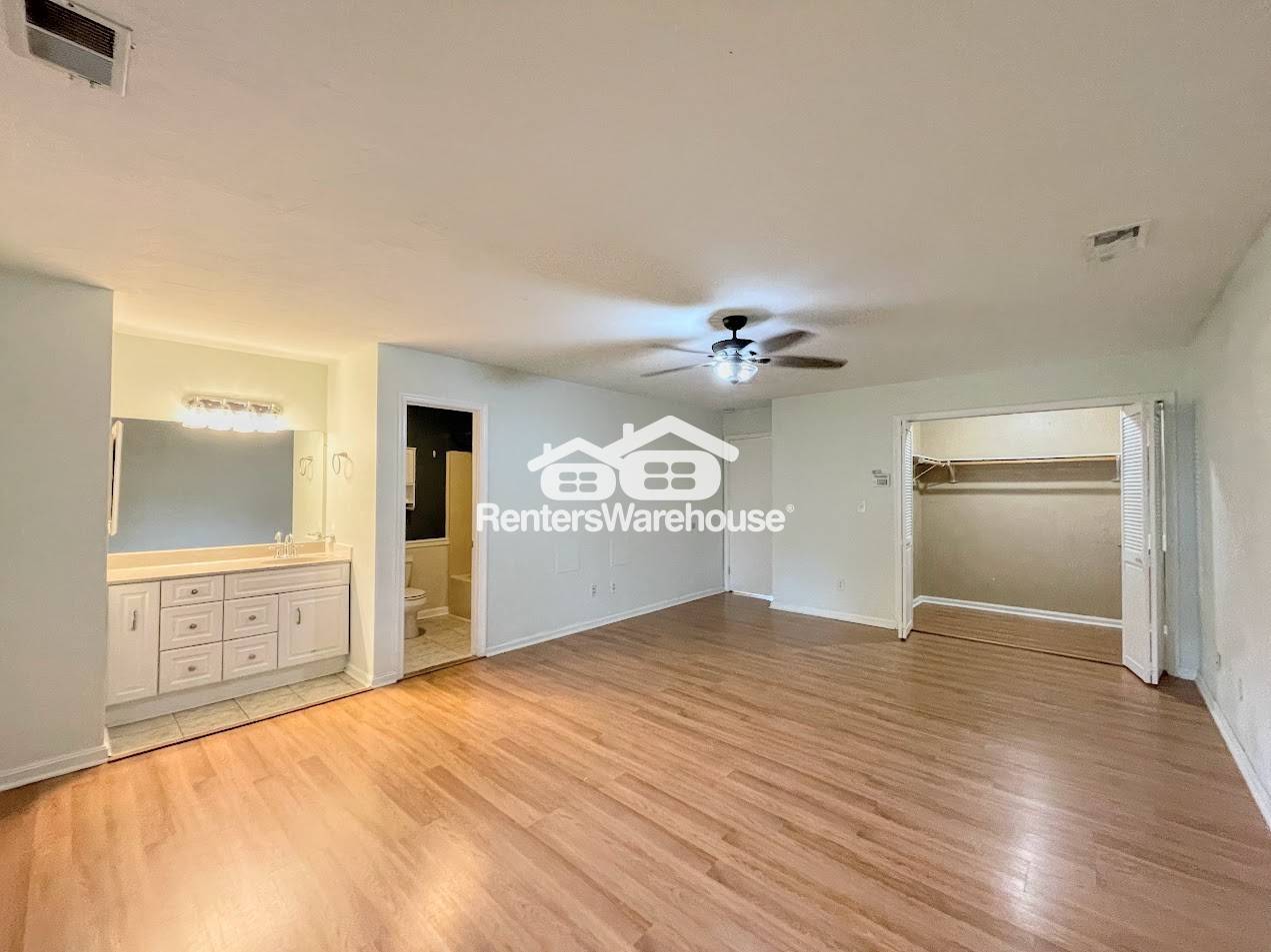 Building Photo - 1760 Pathfinder Dr