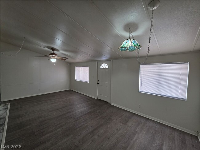 Building Photo - 2916 Gavilan Ln