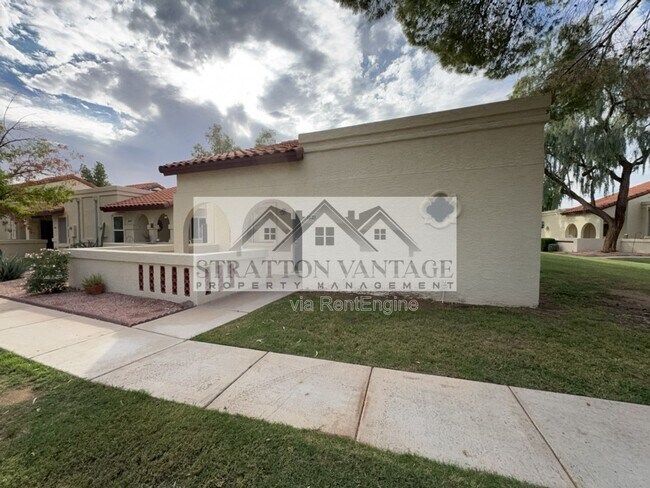 Building Photo - 5136 E Evergreen St