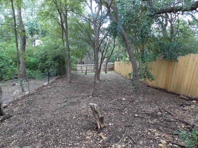 Building Photo - 3308 Dunliegh Dr