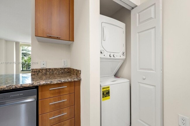 Building Photo - 510 NW 84th Ave