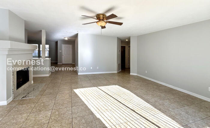 Building Photo - 2527 Pine Shadows Dr