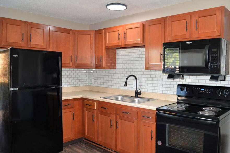 Building Photo - Fountainview Apartments