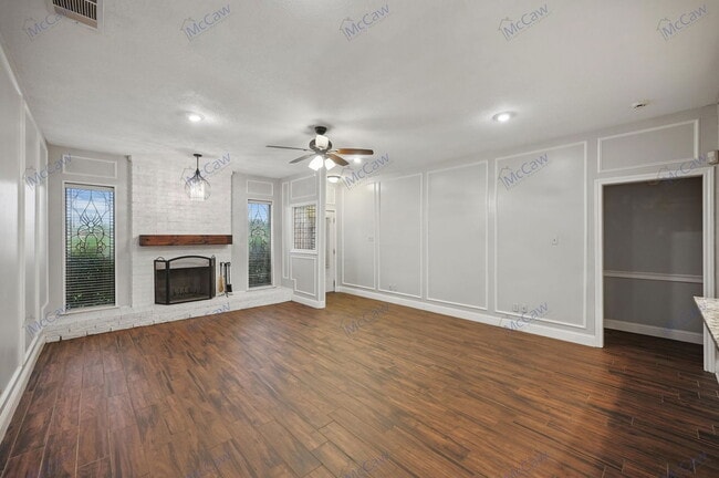 Building Photo - 1510 Raleigh Dr