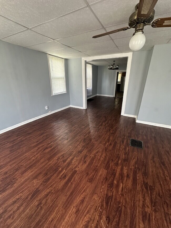 Building Photo - 1305 W Jefferson St