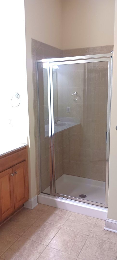 Building Photo - 2 bedroom/2 bathroom- Bennington on the Park