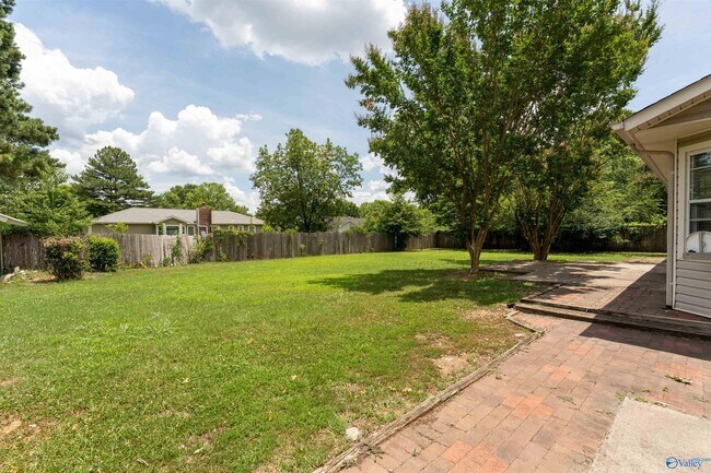 Building Photo - 7513 SW Clubfield Dr