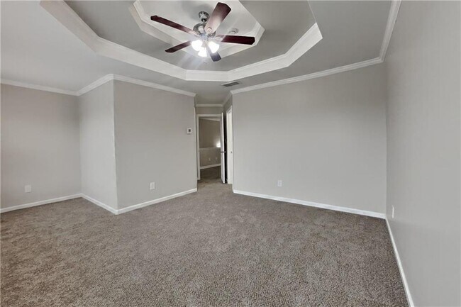 Building Photo - 1980 Lily Valley Dr