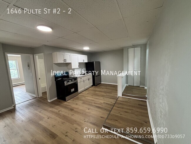 Building Photo - 1646 Pulte St