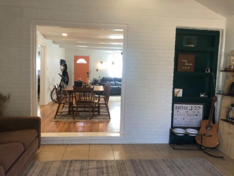 Building Photo - 2418 22nd St