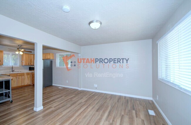Building Photo - 1914 S 900 E