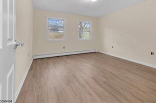 Building Photo - 106 Peabody Pl