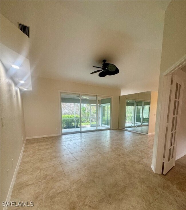 Building Photo - 351 Emerald Bay Cir