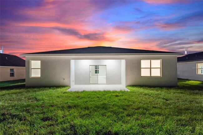 Building Photo - 643 James Ct