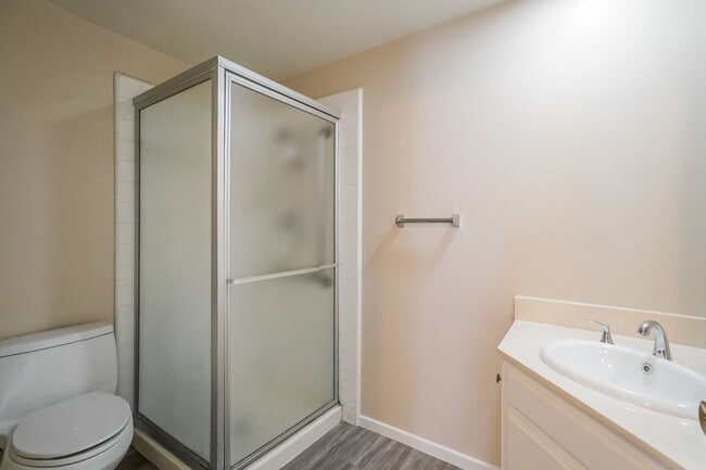 Building Photo - 10612 Rose Cir