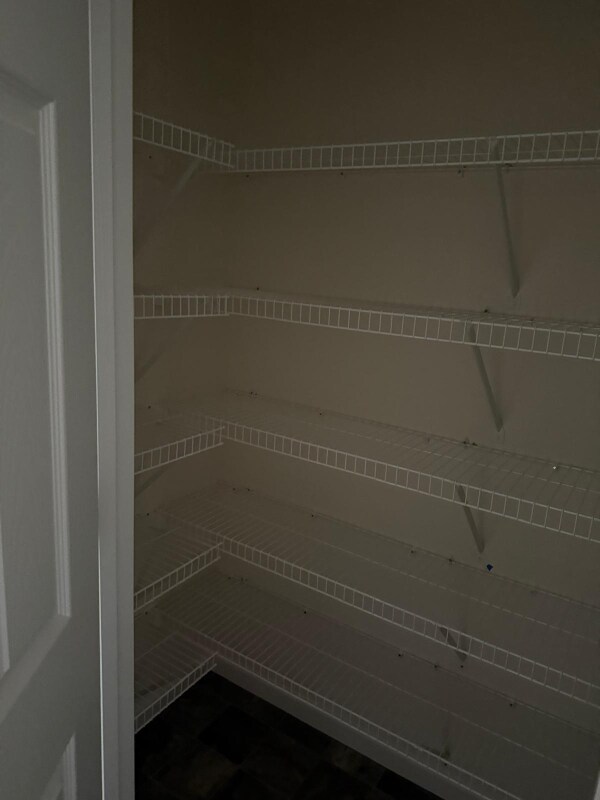 Building Photo - 933 Reeder Cir