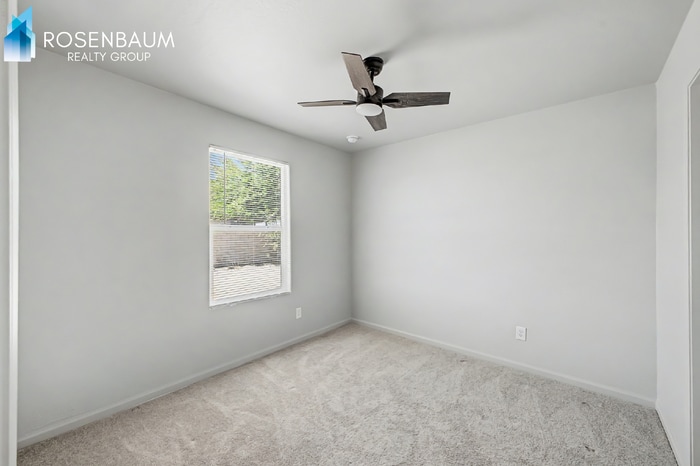 Building Photo - 3520 N La Paz Dr