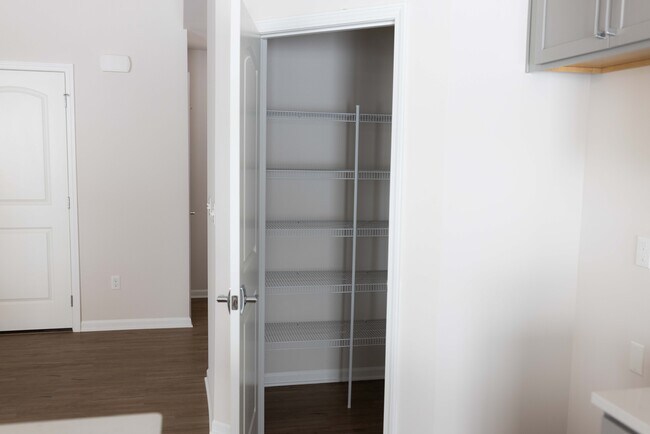 Building Photo - 1903 Salt Springs Dr