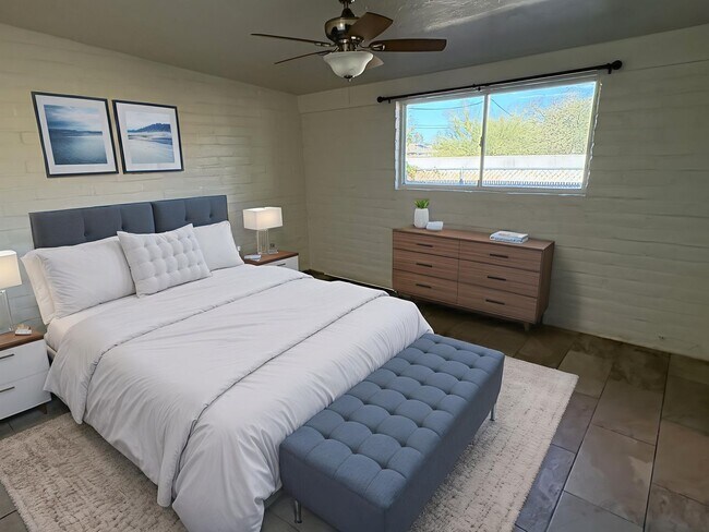 Building Photo - Great central location on cul-de-sac