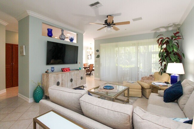 Building Photo - ** 2 PLUS DEN\2 BATH CONDO IN BARBADOS AT ...