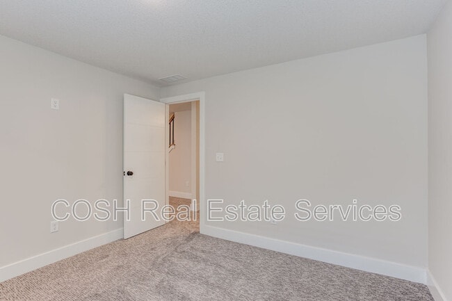 Building Photo - 3554 N Tyler Ct