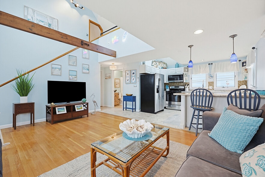 Unit 2 - 73 Church St