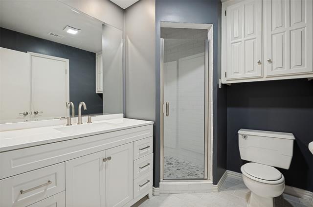 Building Photo - 805 Crowley Rd