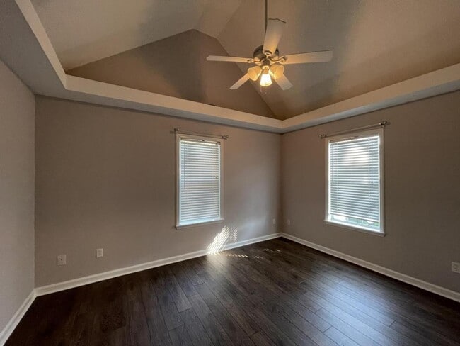 Building Photo - 102 S Gala Ct