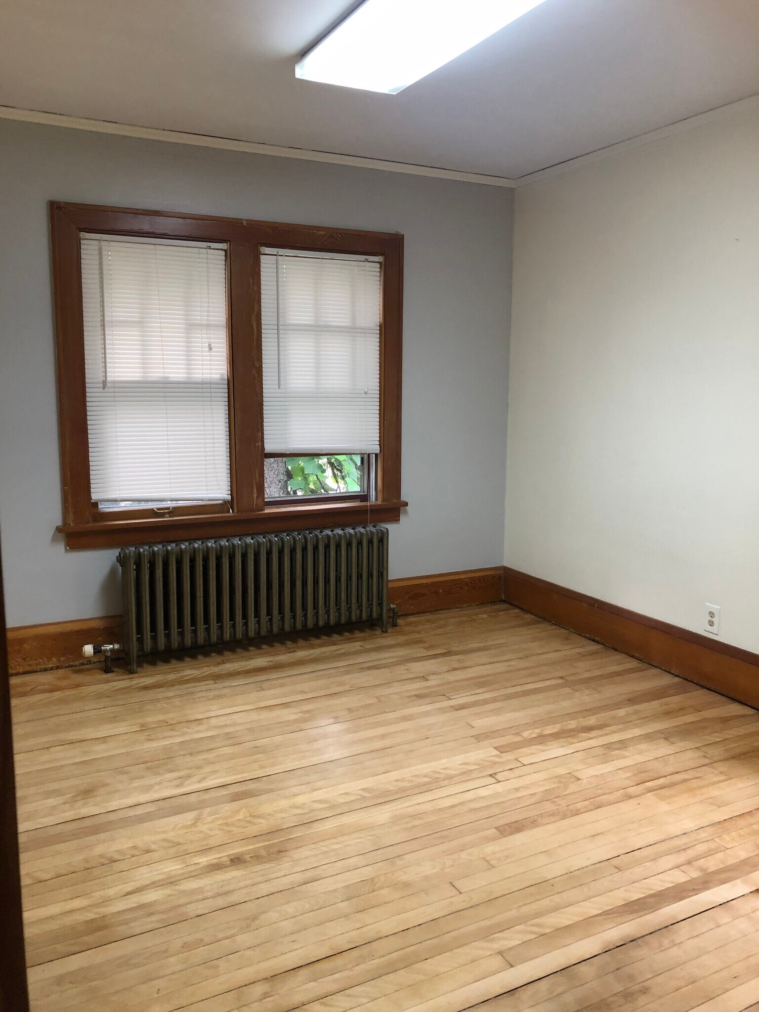 Bedroom - 1076 18th Ave SE