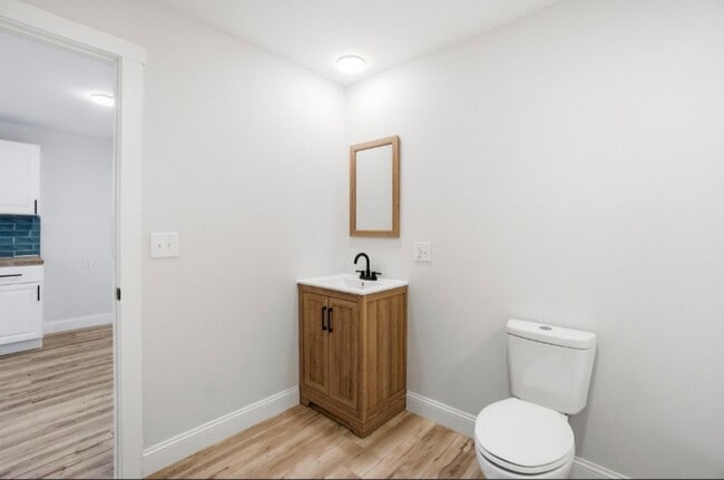 Building Photo - Spacious inside and out! Freshly painted!  3-Bedroom Rental Home – Comfort & Convenience!