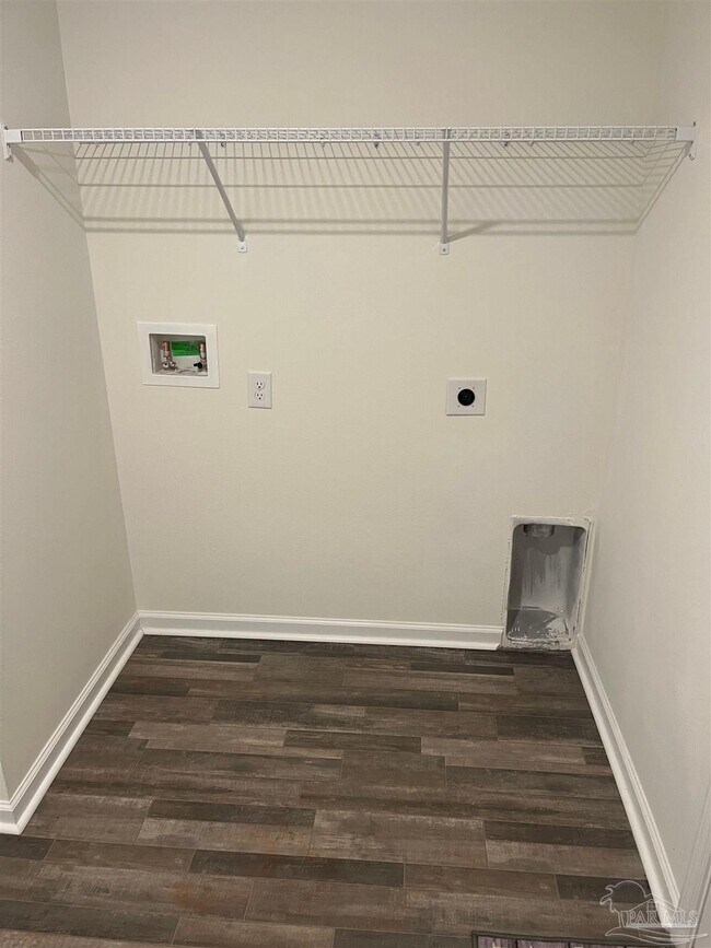 Building Photo - 8772 Schooner Ln