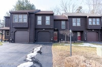 Building Photo - 416 Greenhill Ct