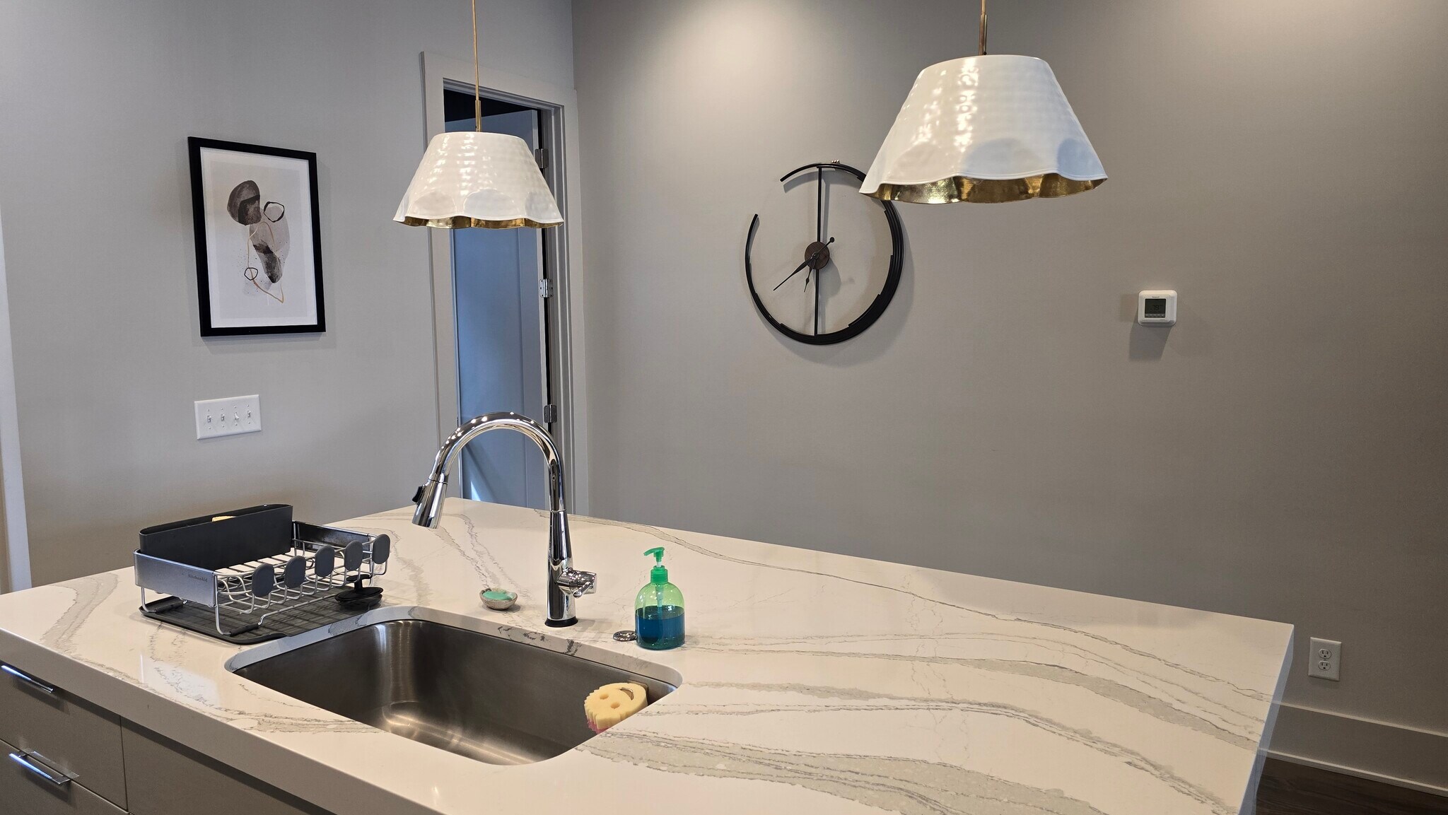 Building Photo - 117 City View Ct NE