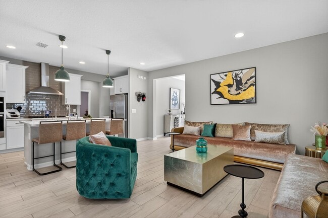 Building Photo - Fully Upgraded Home