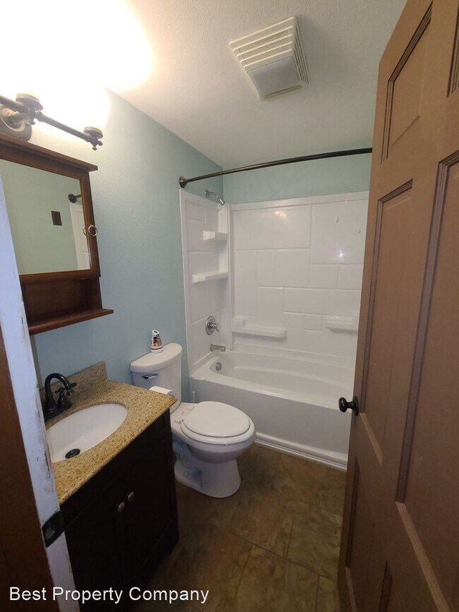 Building Photo - 4 br, 2 bath House - 237 Stadium Drive South