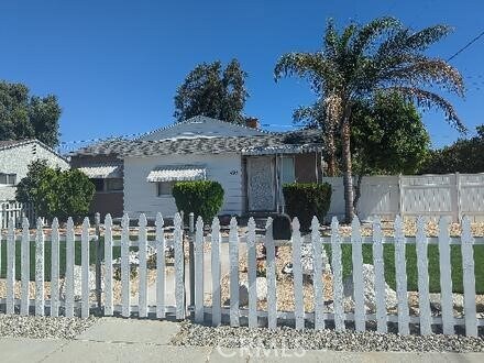 Building Photo - 495 A Ct
